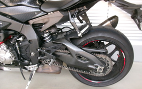 YAMAHA YZF-R1 2015 RN39