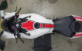 YAMAHA YZF-R1 2022 RN65J