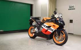 HONDA CBR1000RR 2005
