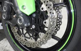 KAWASAKI ZX 10 NINJA R 2010