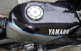 YAMAHA FZR250 2KR