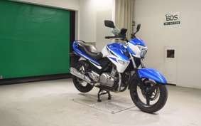 SUZUKI GSR250 2021