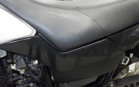 YAMAHA TW225 DG09J