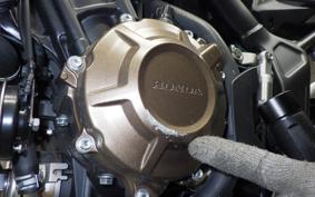 HONDA CB650R E-Clutch 2025 RH17