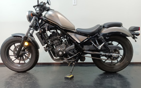 HONDA REBEL MC49