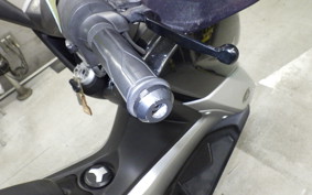 YAMAHA N-MAX 2019 SE86J