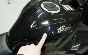 KAWASAKI ZX-25R ZX250E