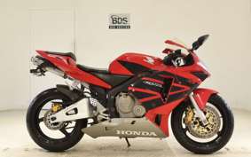 HONDA CBR600RR 2004 PC37