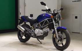 HONDA VTR 250 2020 MC33