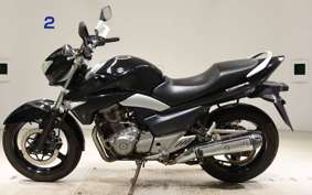 SUZUKI GSR250 2026