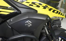 SUZUKI Vｽﾄﾛｰﾑ250