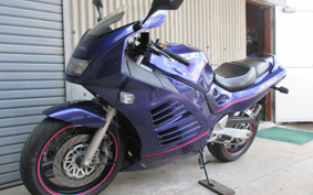 SUZUKI RF900R 1995 GT73A