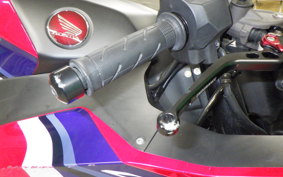 HONDA CBR600RR 2020 PC40