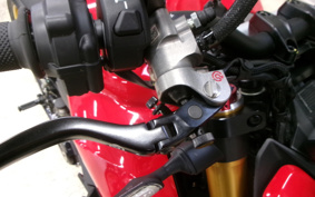 DUCATI STREET FIGHTER V4S 2021 FA00