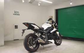 TRIUMPH STREET TRIPLE 85 2016