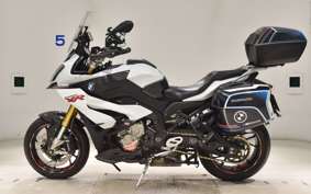 BMW S1000XR 2015