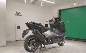 YAMAHA T-MAX 560 2026 SJ21J