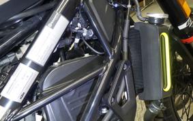 HUSQVARNA SVARTPILEN 401 2023