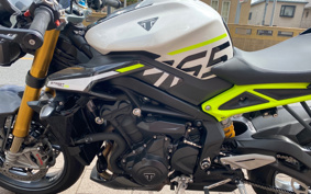 TRIUMPH STREET TRIPLE RS 2023 HDA624
