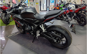 HONDA CBR650R E-Clutch 2024 RH17
