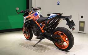 KTM 890 DUKE R 2022