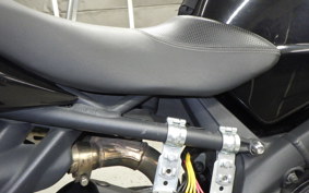 TRIUMPH STREET TRIPLE 2008