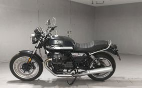 MOTO GUZZI V7SPL 2023 ..