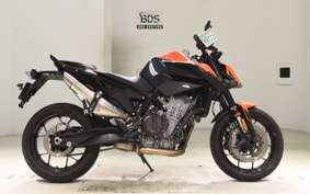 KTM 890 DUKE 2022