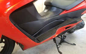 SUZUKI SKYWAVE 250M CJ45A