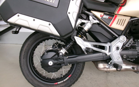 MOTO GUZZI V85 TT 2021 ZGUKW
