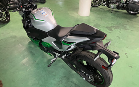 KAWASAKI Z7 HYBRID  2025 CX500A