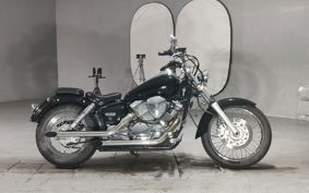 YAMAHA DRAGSTAR 250 VG02J