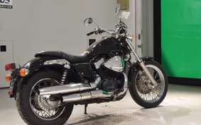 HONDA VT400S 2011