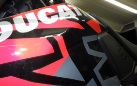 DUCATI HYPERMOTARD 698 2025