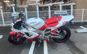 YAMAHA YZF-R1 1998 RN01