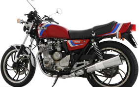 YAMAHA XJ400 2024 4V7