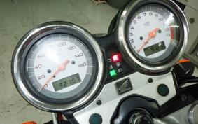 HONDA VTR 250 Gen. 2 MC33
