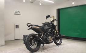 HUSQVARNA SVARTPILEN 401 2025