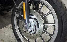 HARLEY XL883R 2005