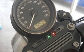 HARLEY XL883L 2009 CR2