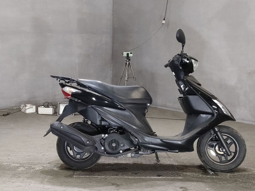 Фото Suzuki ADDRESS V125 с японского аукциона