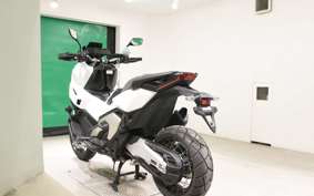 HONDA X-ADV 750 2025 RH21