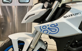 SUZUKI GSX-8S 2024 EM1AA
