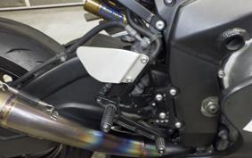YAMAHA YZF-R7 2001