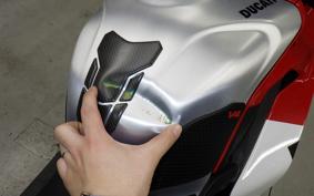 DUCATI PANIGALE V4 R 2023