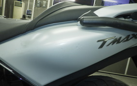 YAMAHA T-MAX 530 DX 2019 SJ15J