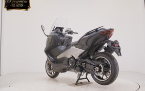 YAMAHA T-MAX 560 T 2026 SJ21J