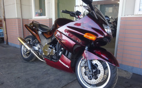 KAWASAKI ZZ1100 NINJA 1999 ZXT10D