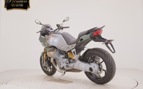 MOTO GUZZI V100マンデッロS 2025