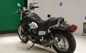 YAMAHA VMAX 2001